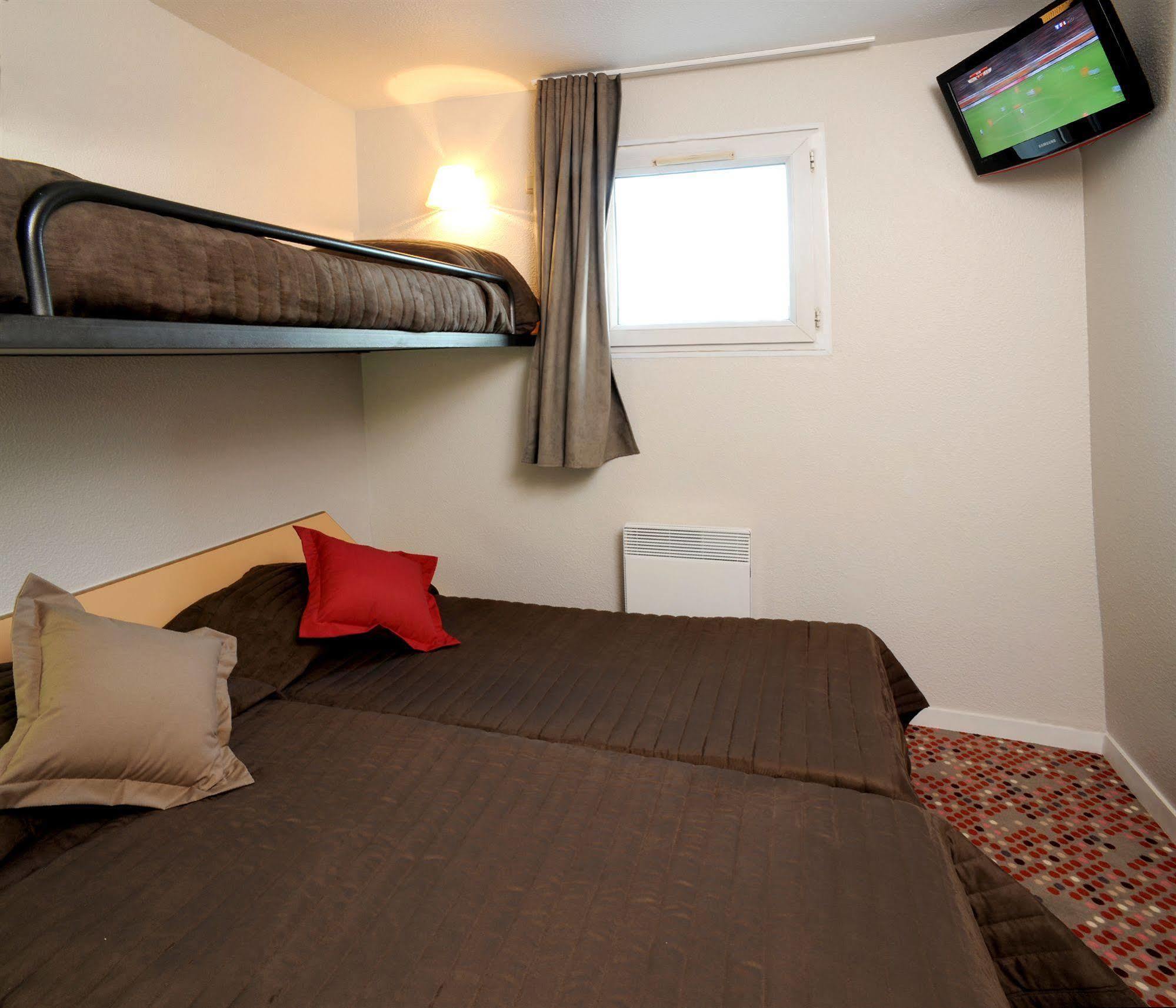Welcomotel Les Mureaux Bagian luar foto