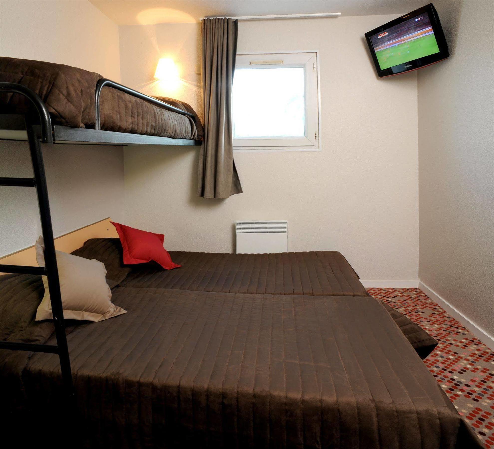 Welcomotel Les Mureaux Bagian luar foto